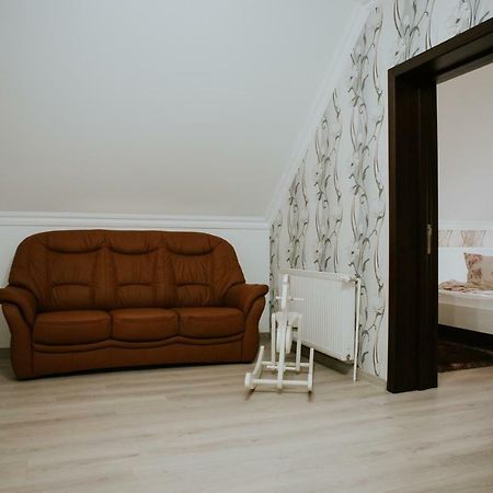 Hotel-Restaurant Milenium Salonta 외부 사진