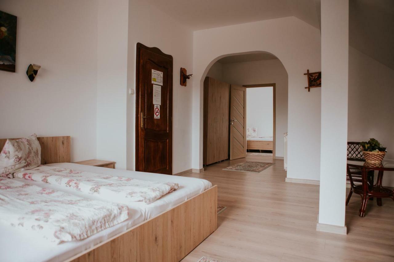 Hotel-Restaurant Milenium Salonta 외부 사진