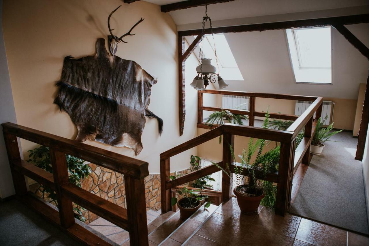 Hotel-Restaurant Milenium Salonta 외부 사진